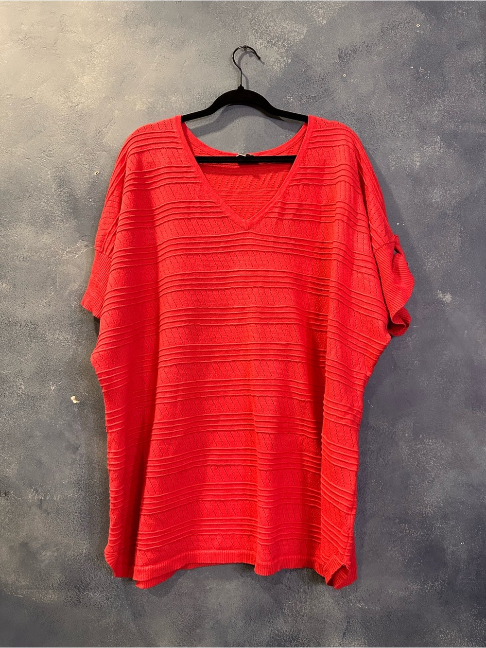 Avenue Coral-Red V‑Neck Textured Tunic